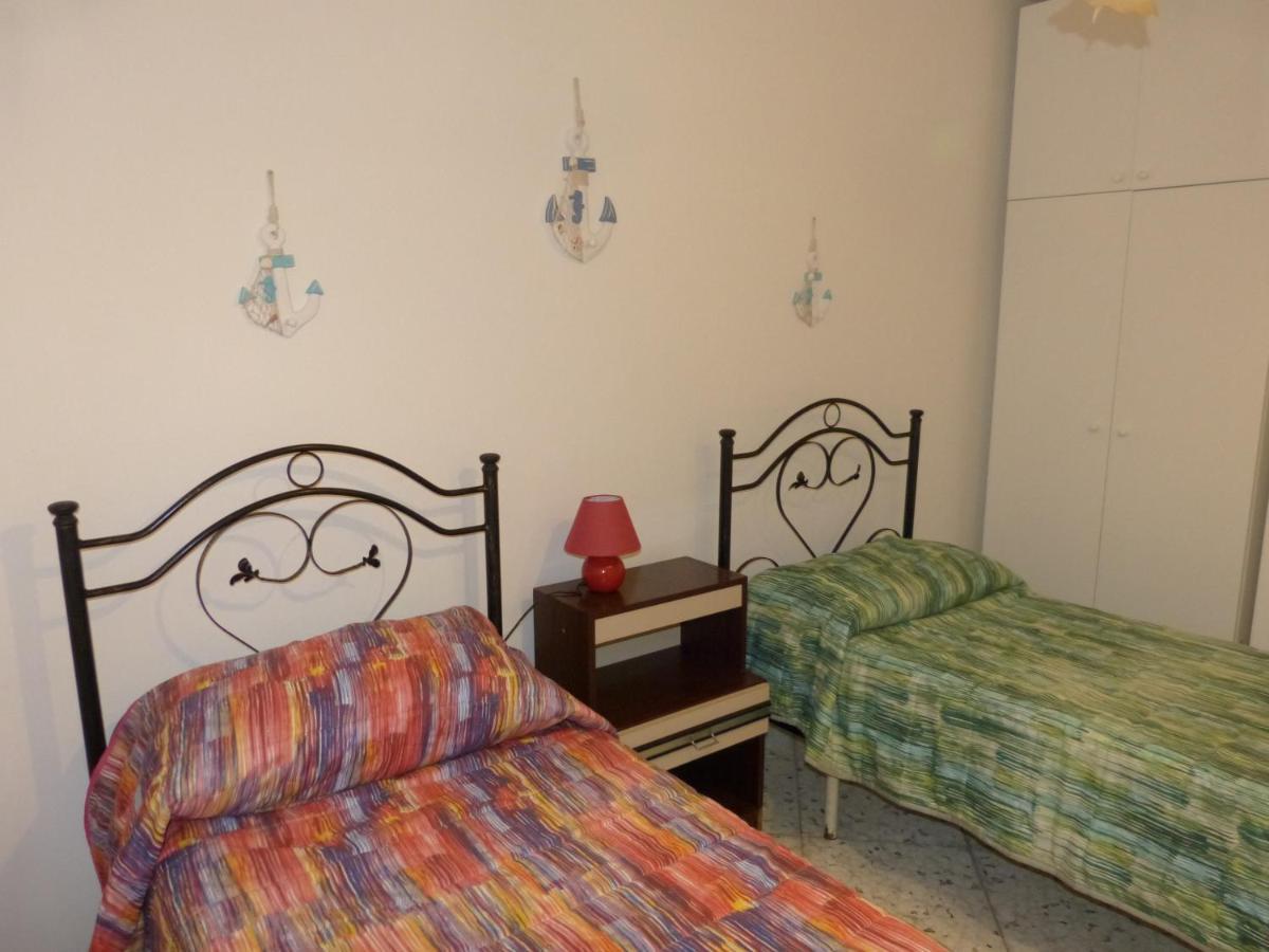 Casa Vacanze Vincenzo E Rosanna Castro  المظهر الخارجي الصورة
